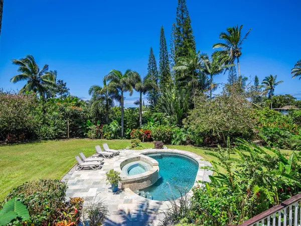 $3,999,000 | 65 North Holokai Road, Haiku, HI 96708
