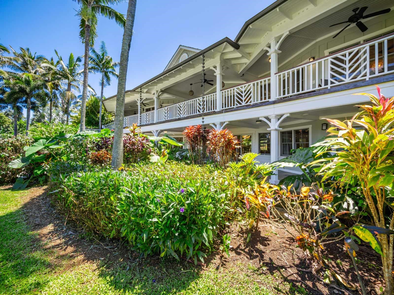 65 North Holokai Road Haiku, HI 96708 - Photo 49 of 50 a front view of a multi story residential apartment building