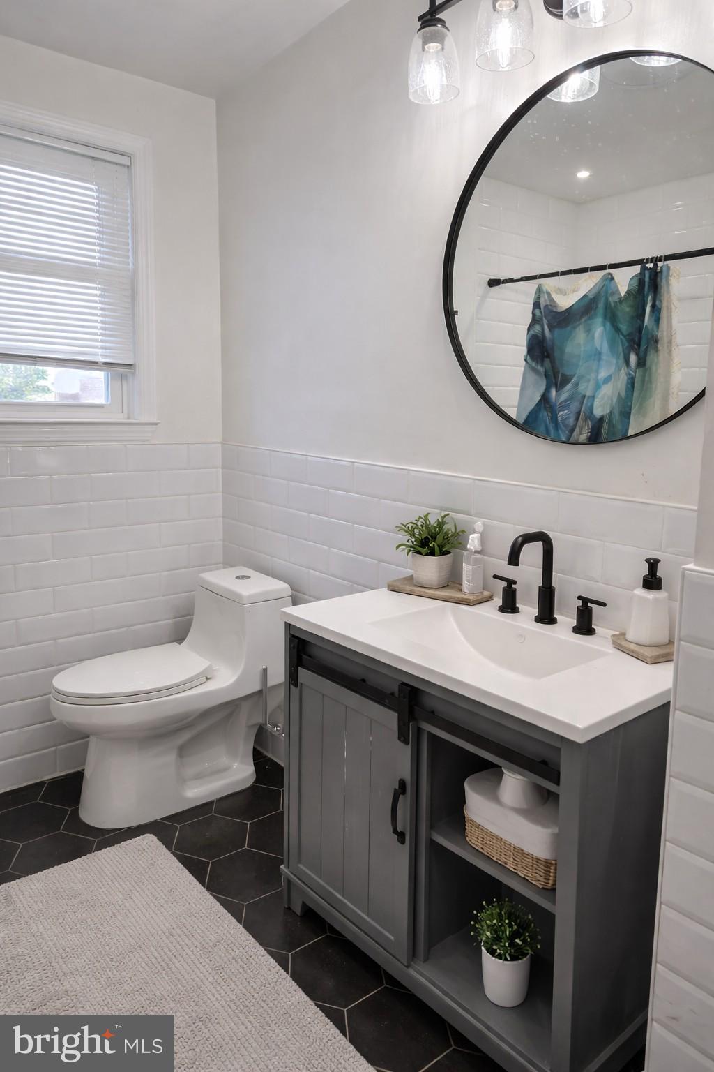 83 Ewingville Road Ewing, NJ 08638 - Photo 3 of 11