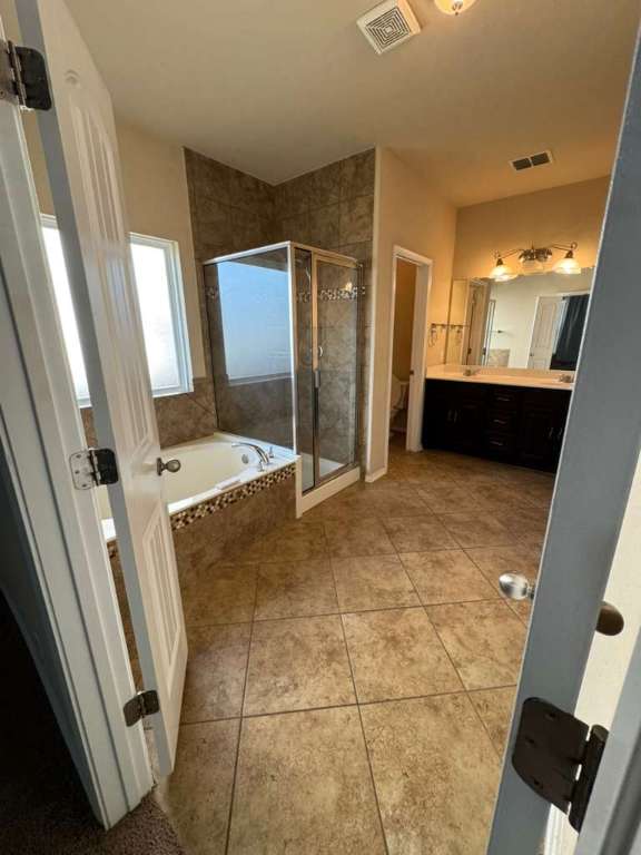 9626 Common Law Converse, TX 78109 - Photo 13 of 31 a view of an empty room