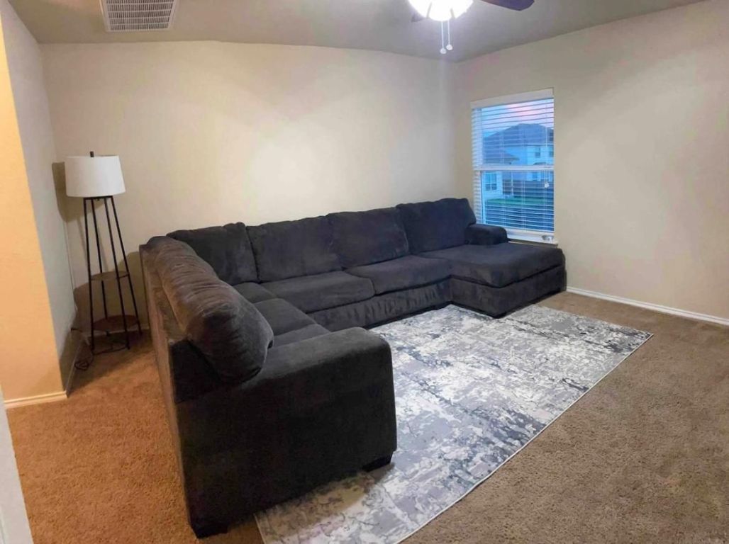 9626 Common Law Converse, TX 78109 - Photo 29 of 31 Living room with carpet