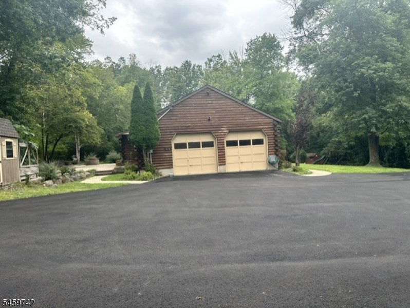 1058 Hoffman Road Bridgewater, NJ 08807 - Photo 22 of 25 Gallery Image 22