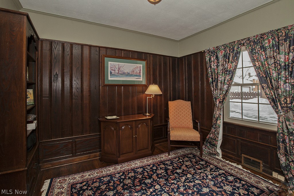 3106 Ludlow Road Cleveland, OH 44120 - Photo 10 of 25
