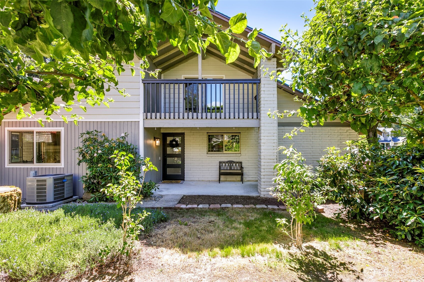 105 Lila Street Steilacoom, WA 98388 - Photo 2 of 24