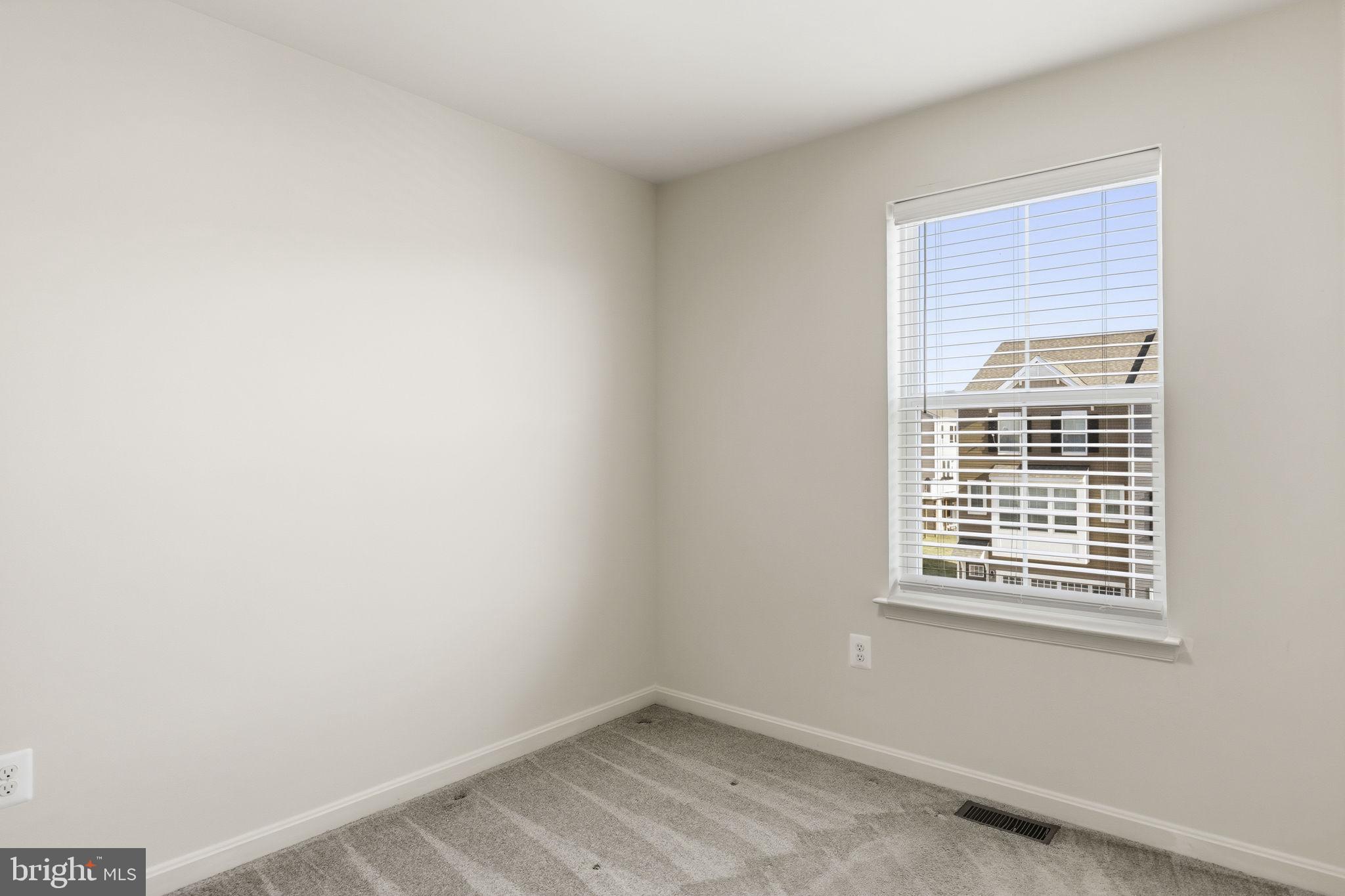 7255 Martin Farm Circle Baltimore, MD 21237 - Photo 13 of 23