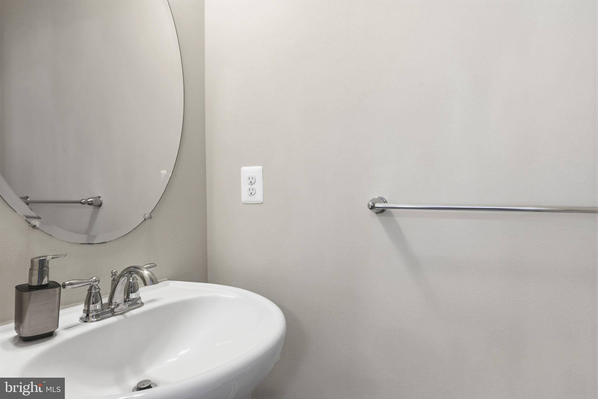 7255 Martin Farm Circle Baltimore, MD 21237 - Photo 9 of 23