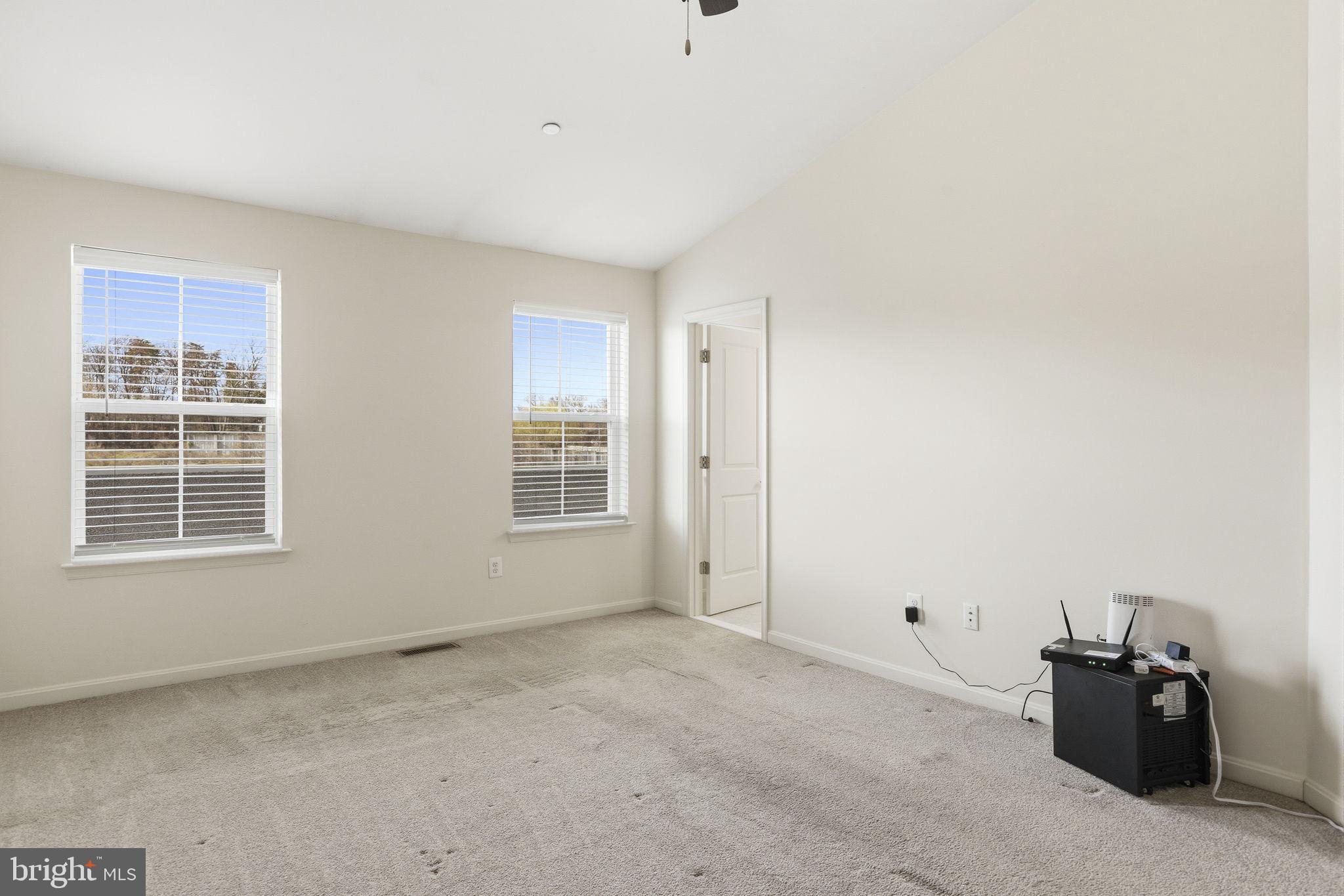 7255 Martin Farm Circle Baltimore, MD 21237 - Photo 10 of 23