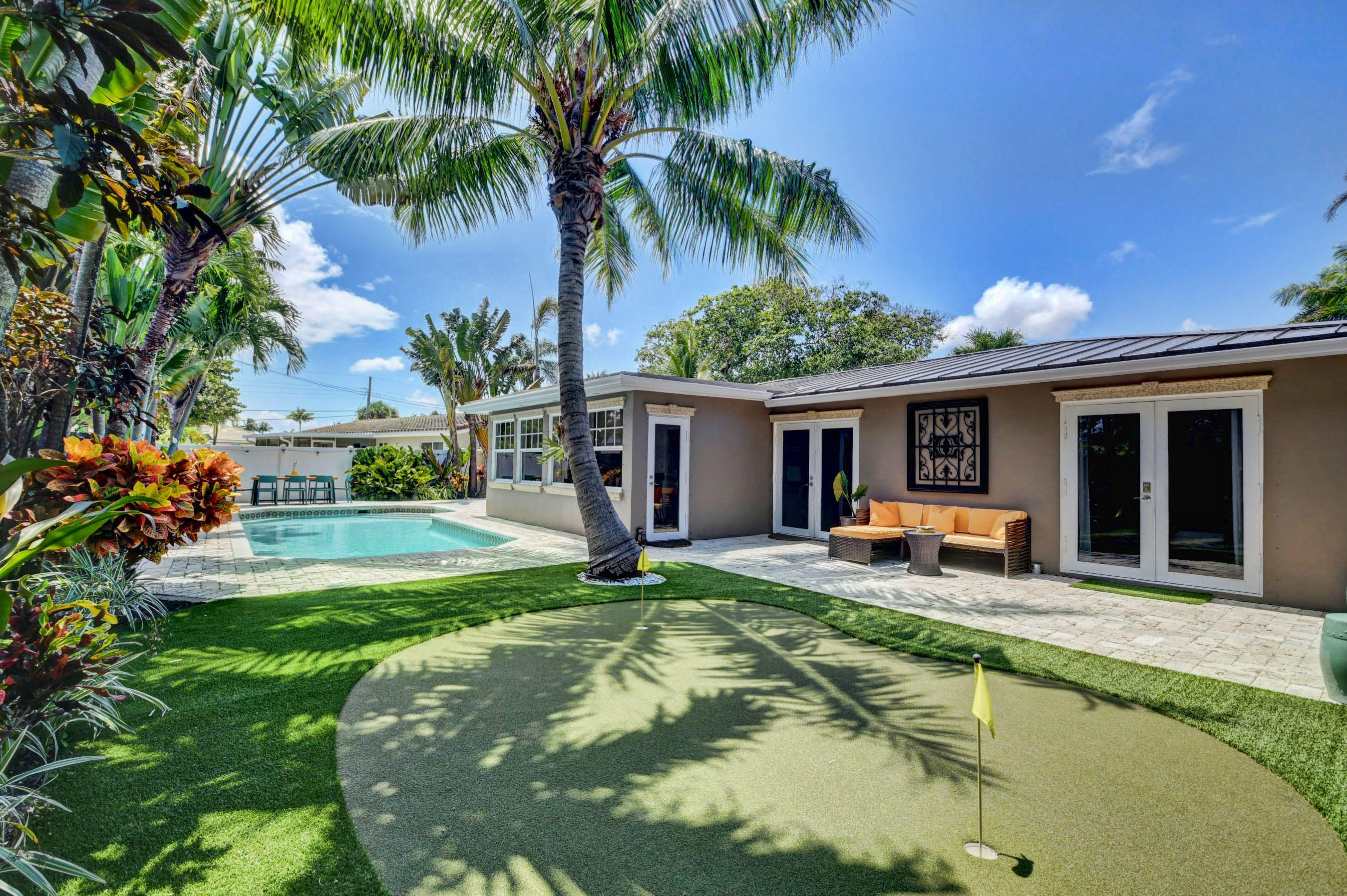 350 Southwest 13th Street Boca Raton, FL 33432 - Photo 42 of 45 Putting Green