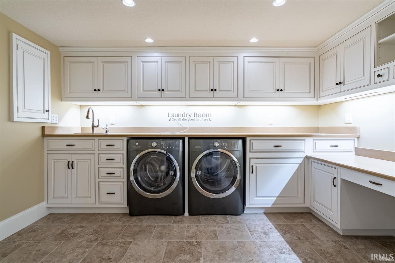 12275 North Ogden Point Road, Unit 302 Syracuse, IN 46567 - Photo 4 of 10 Gallery Image 4