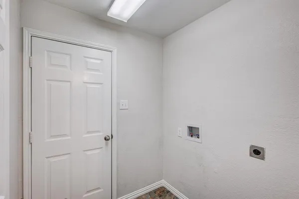 $2,849 | 3324 Fallbrook Drive, Sunnyvale, TX 75182