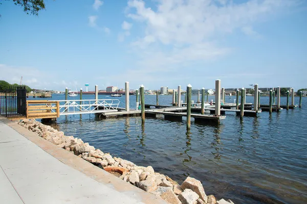$2,750 | 113 Brooks Street Southeast, Unit 206, Fort Walton Beach, FL 32548