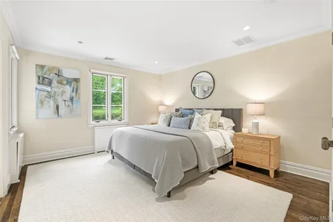 $3,050,000 | 440 Sterling Road, Harrison, NY 10528