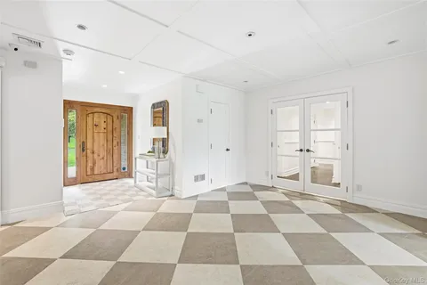 $3,050,000 | 440 Sterling Road, Harrison, NY 10528