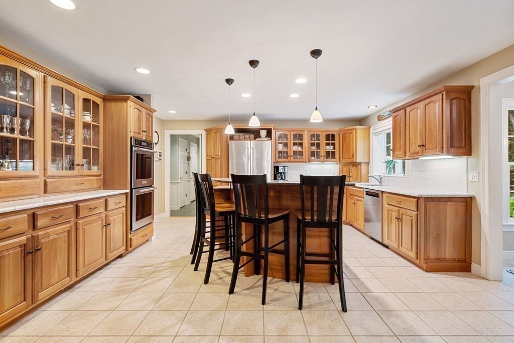 7 South Barn Road Hopkinton, MA 01748 - Photo 16 of 42