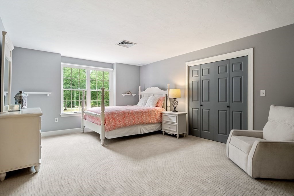 7 South Barn Road Hopkinton, MA 01748 - Photo 29 of 42