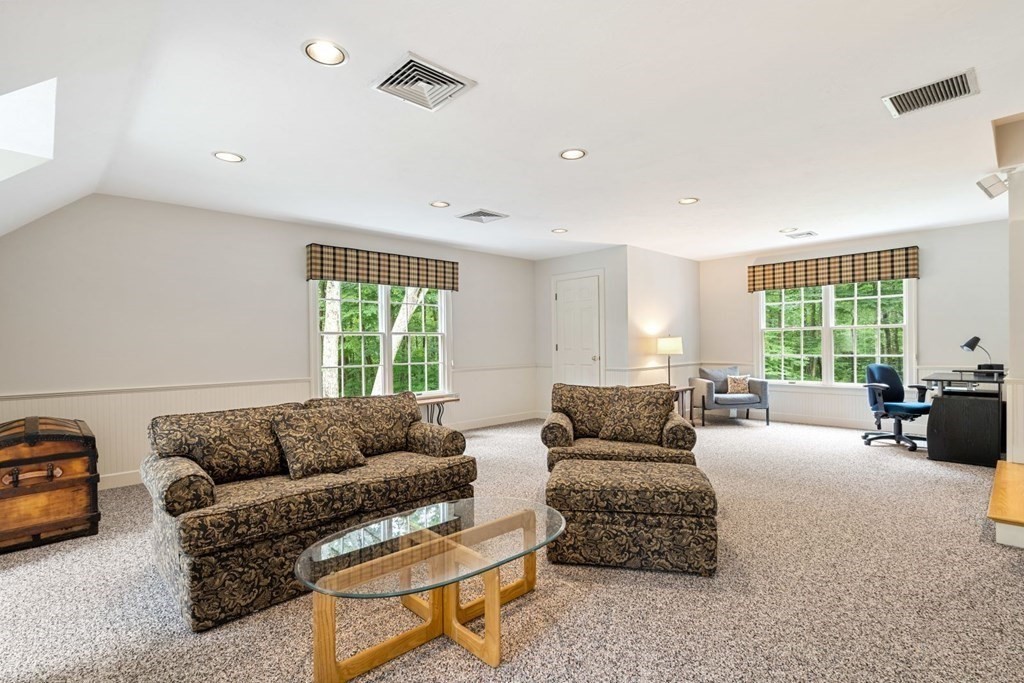 7 South Barn Road Hopkinton, MA 01748 - Photo 33 of 42