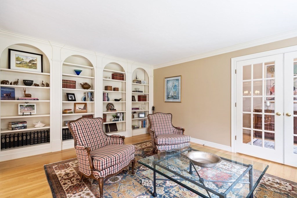 7 South Barn Road Hopkinton, MA 01748 - Photo 7 of 42