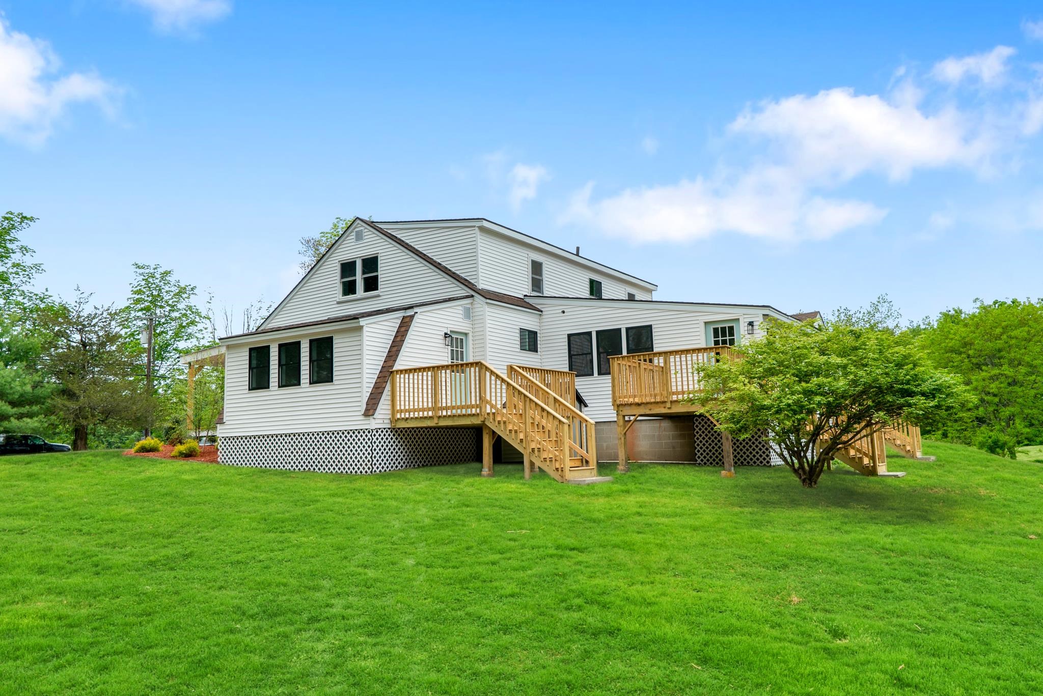 42 College Road Stratham, NH 03885 - Photo 5 of 56