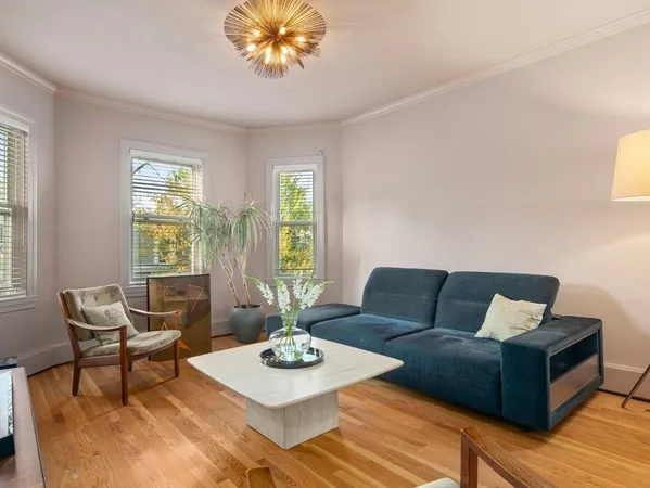 $4,700 | 443 East 7th Street, Unit 3, Boston, MA 02127