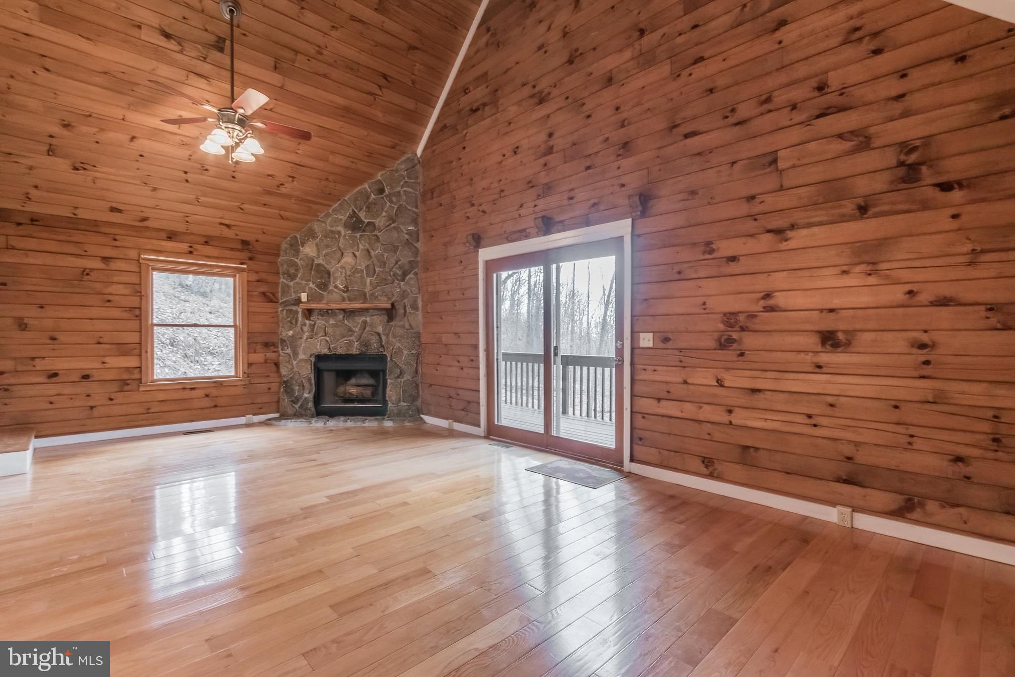 261 Boiling Springs Gerrardstown, WV 25420 - Photo 5 of 34