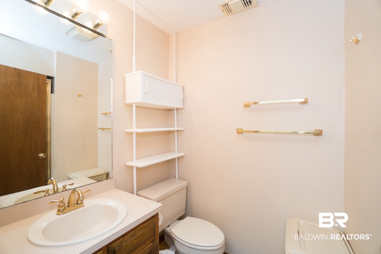 26352 Marina Road Orange Beach, AL 36561 - Photo 13 of 32 Master Bath