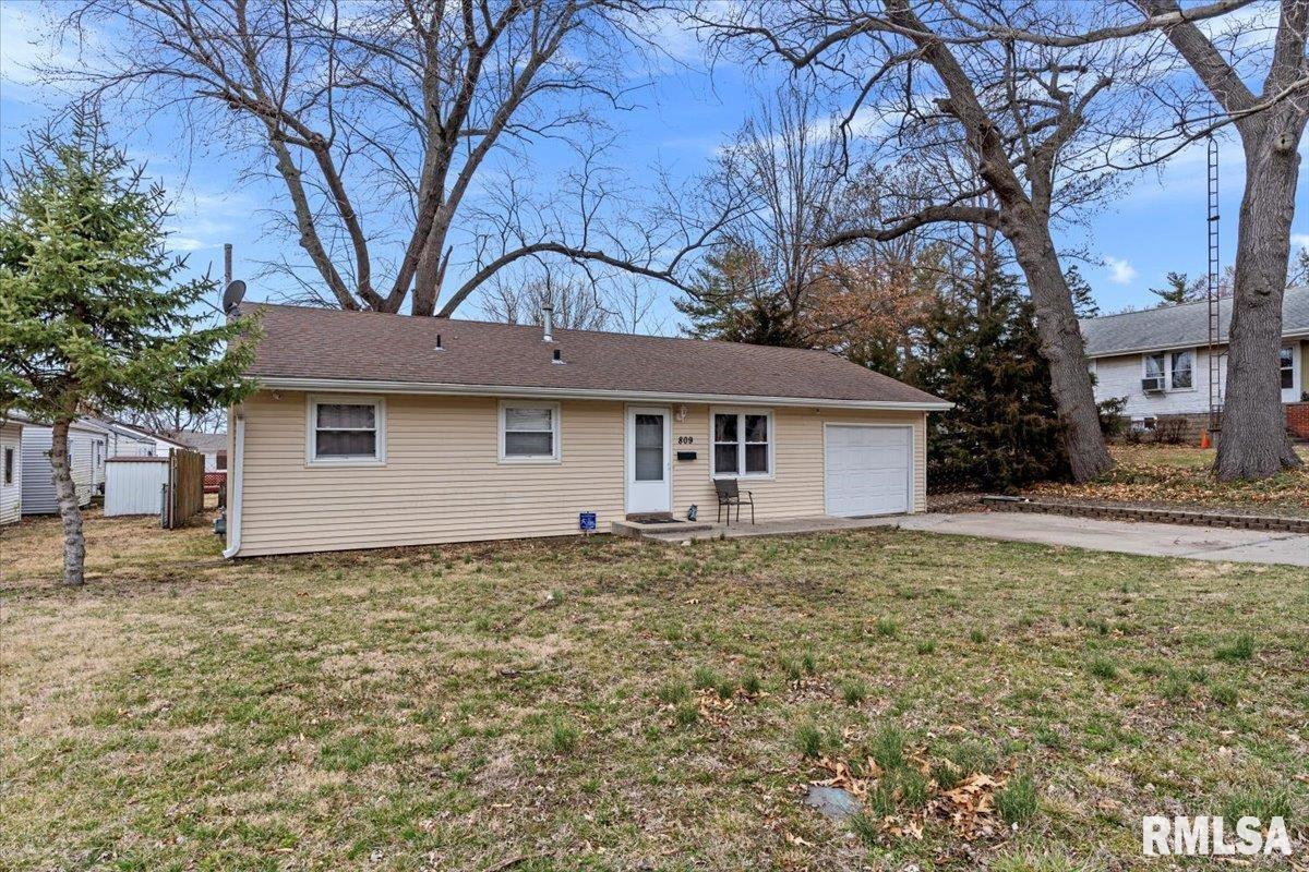 809 North Patton Avenue Springfield, IL 62702 - Photo 3 of 22