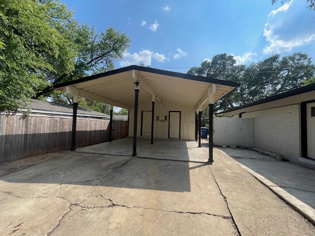 1403 Braes Ridge Drive, Unit B Austin, TX 78723 - Photo 2 of 6 a view of a outdoor space