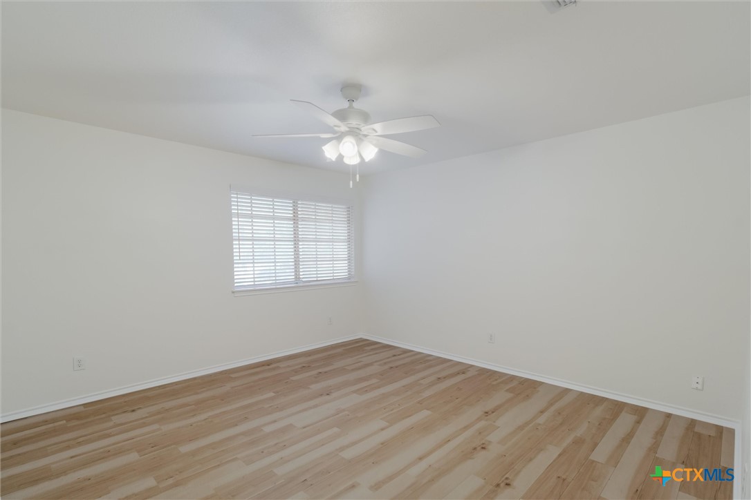 2824 Berry Trace Schertz, TX 78154 - Photo 23 of 27 2nd bedroom