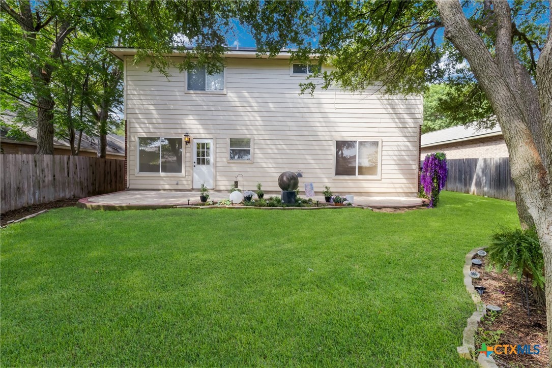 2824 Berry Trace Schertz, TX 78154 - Photo 25 of 27 Exterior back