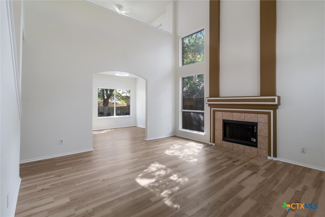 2824 Berry Trace Schertz, TX 78154 - Photo 6 of 27 Living Room
