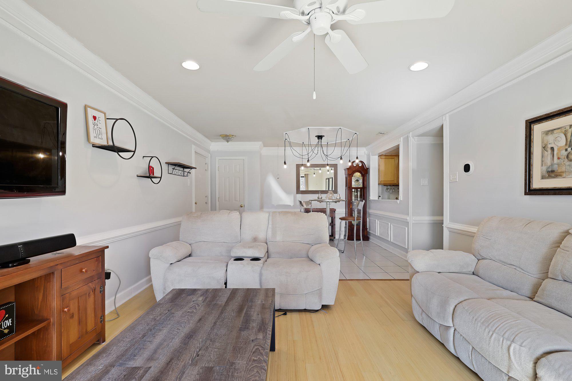 2570 Riva Road, Unit 6C Annapolis, MD 21401 - Photo 12 of 27 Note the upgraded flooring and ceiling fan