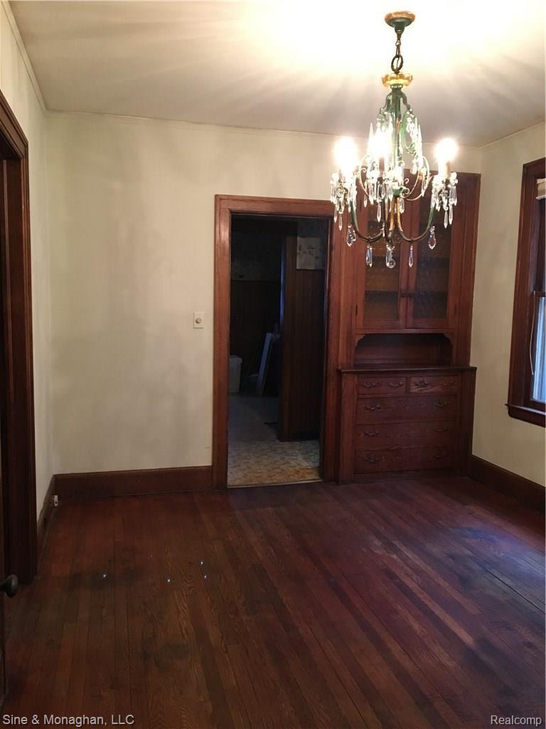 981 Nottingham Road Grosse Pointe, MI 48230 - Photo 9 of 25 IMG-4400.JPG
