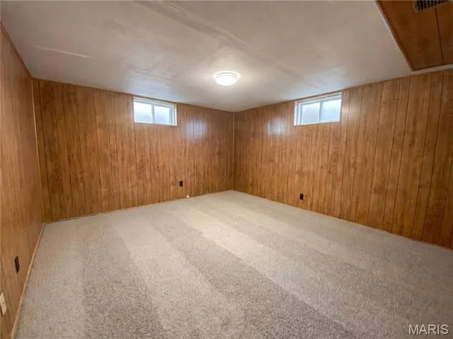 $190,000 | 2543 Saddle Ridge Drive, Florissant, MO 63031