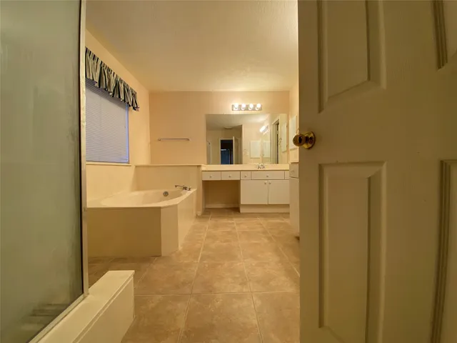 $2,395 | 215 West New Meadows Drive, Sugar Land, TX 77479