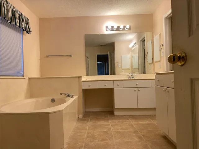 $2,395 | 215 West New Meadows Drive, Sugar Land, TX 77479
