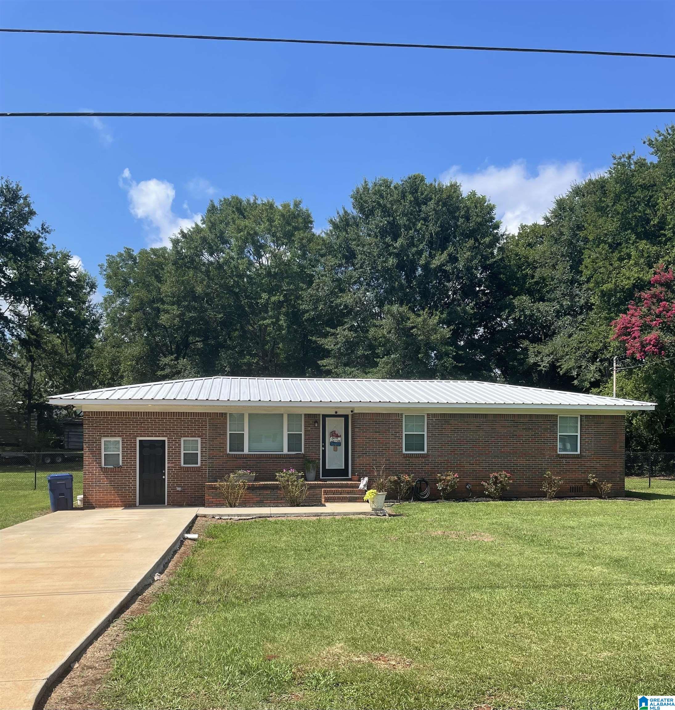 105 Ridgeview Road Talladega, AL 35160 - Photo 1 of 21