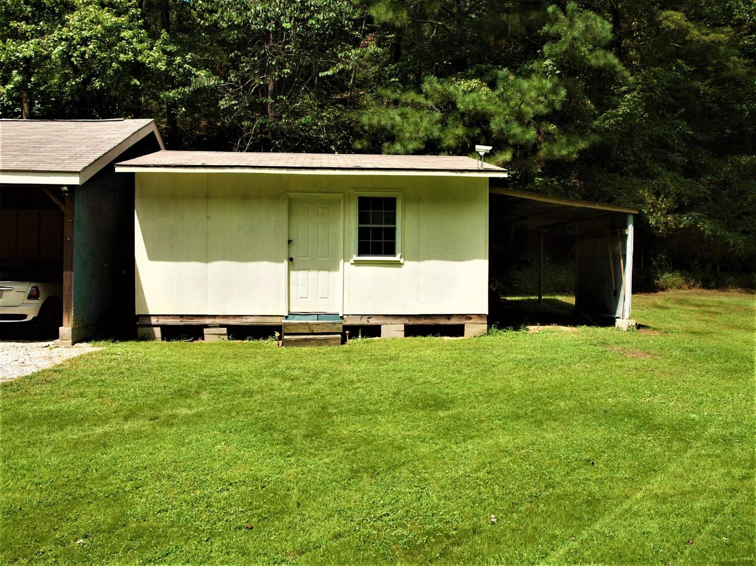 1986 Gabbards Frk Road Manchester, KY 40962 - Photo 22 of 41 Photo 22