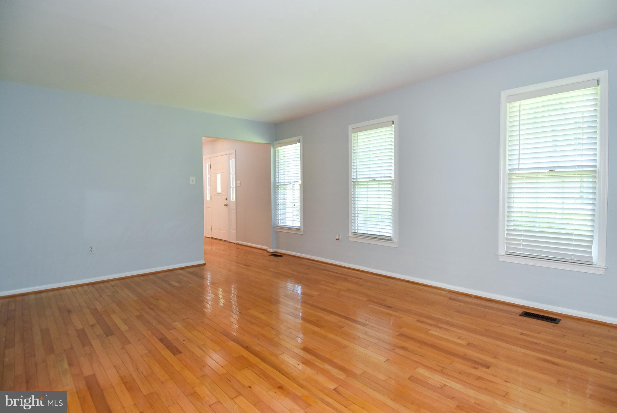 9814 Natick Road Burke, VA 22015 - Photo 12 of 64