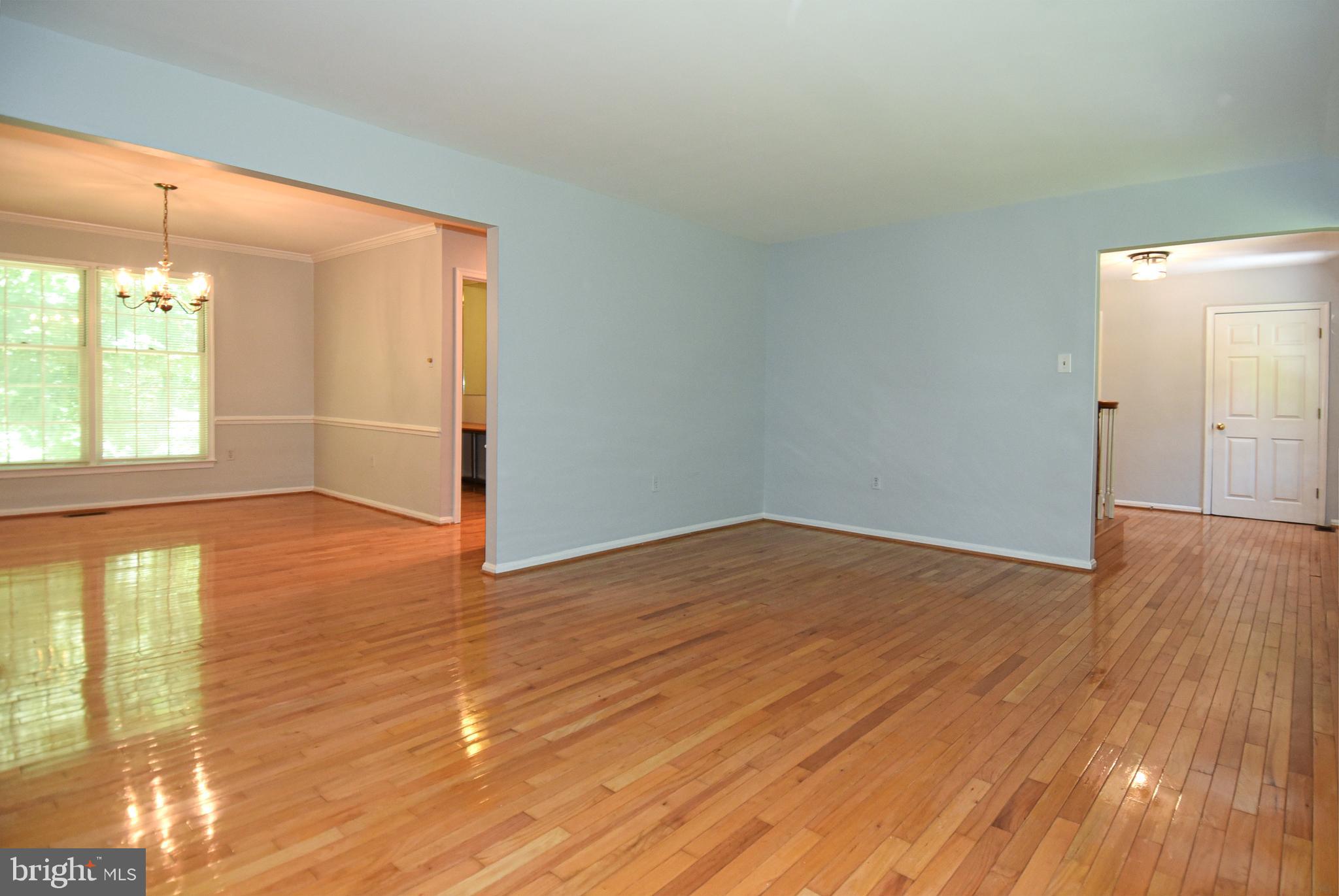 9814 Natick Road Burke, VA 22015 - Photo 13 of 64