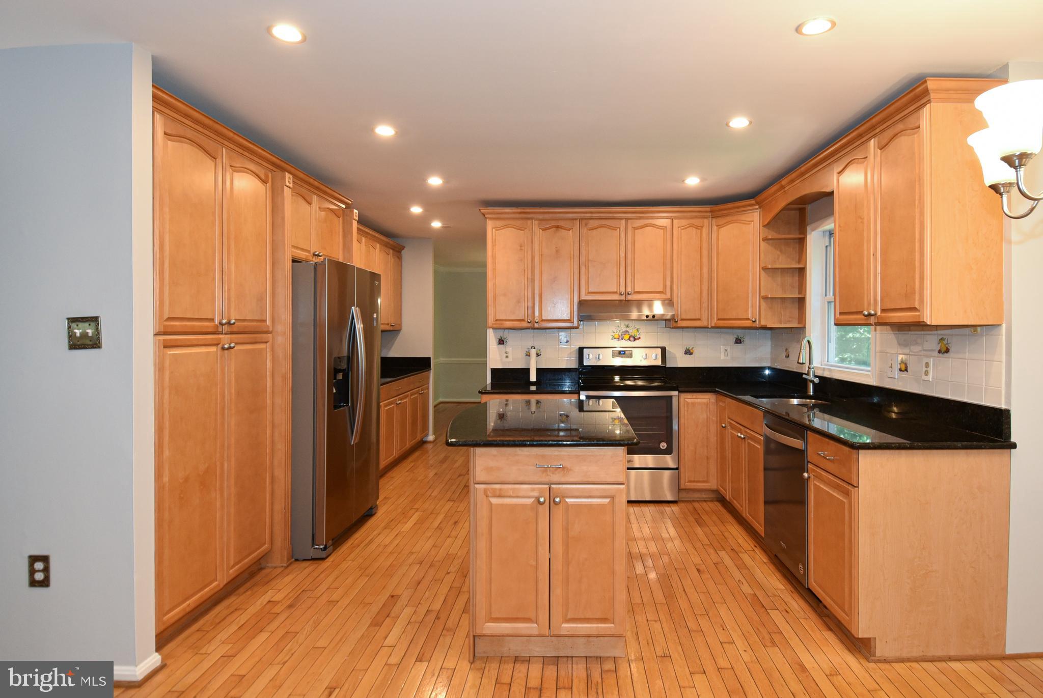 9814 Natick Road Burke, VA 22015 - Photo 19 of 64