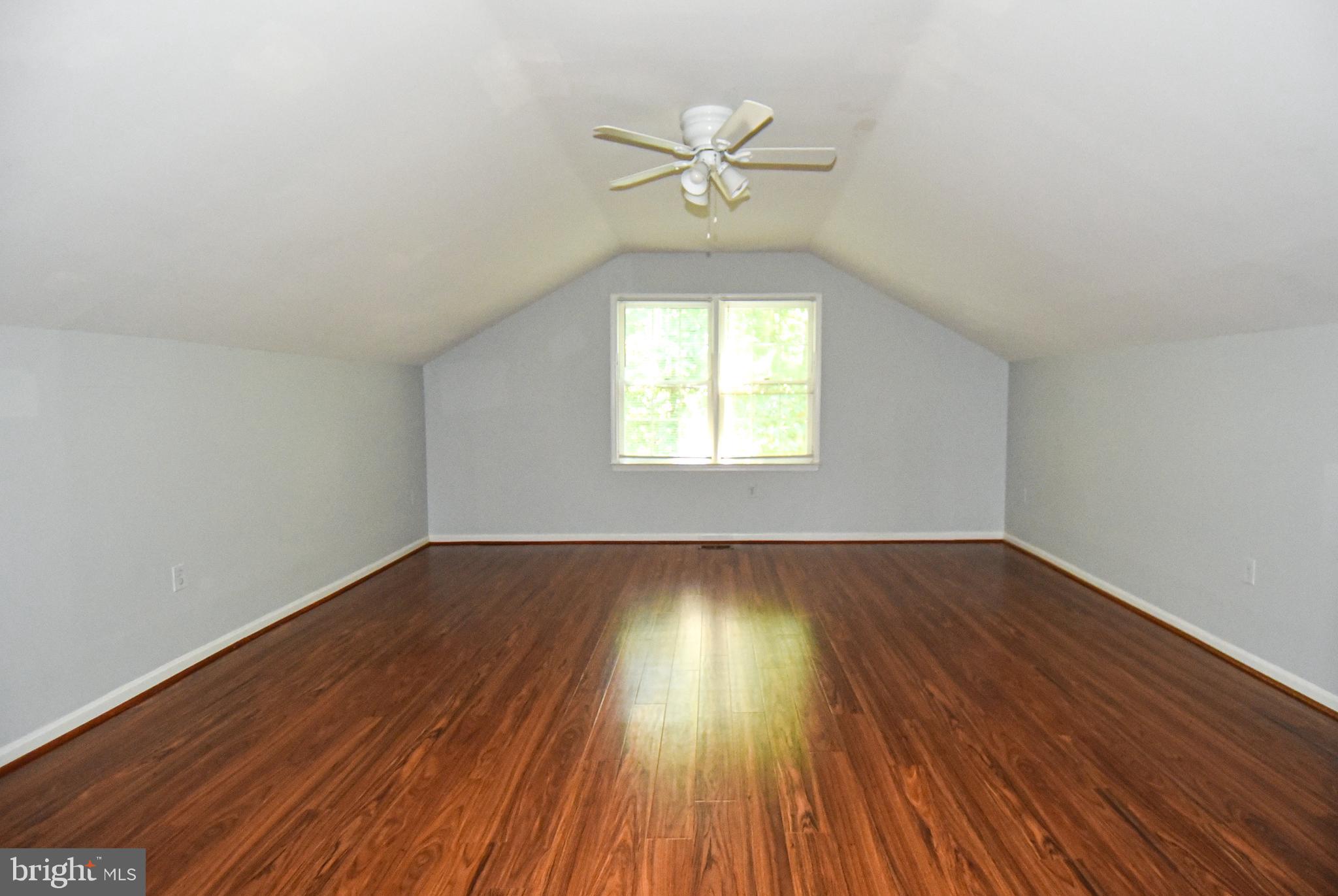 9814 Natick Road Burke, VA 22015 - Photo 32 of 64