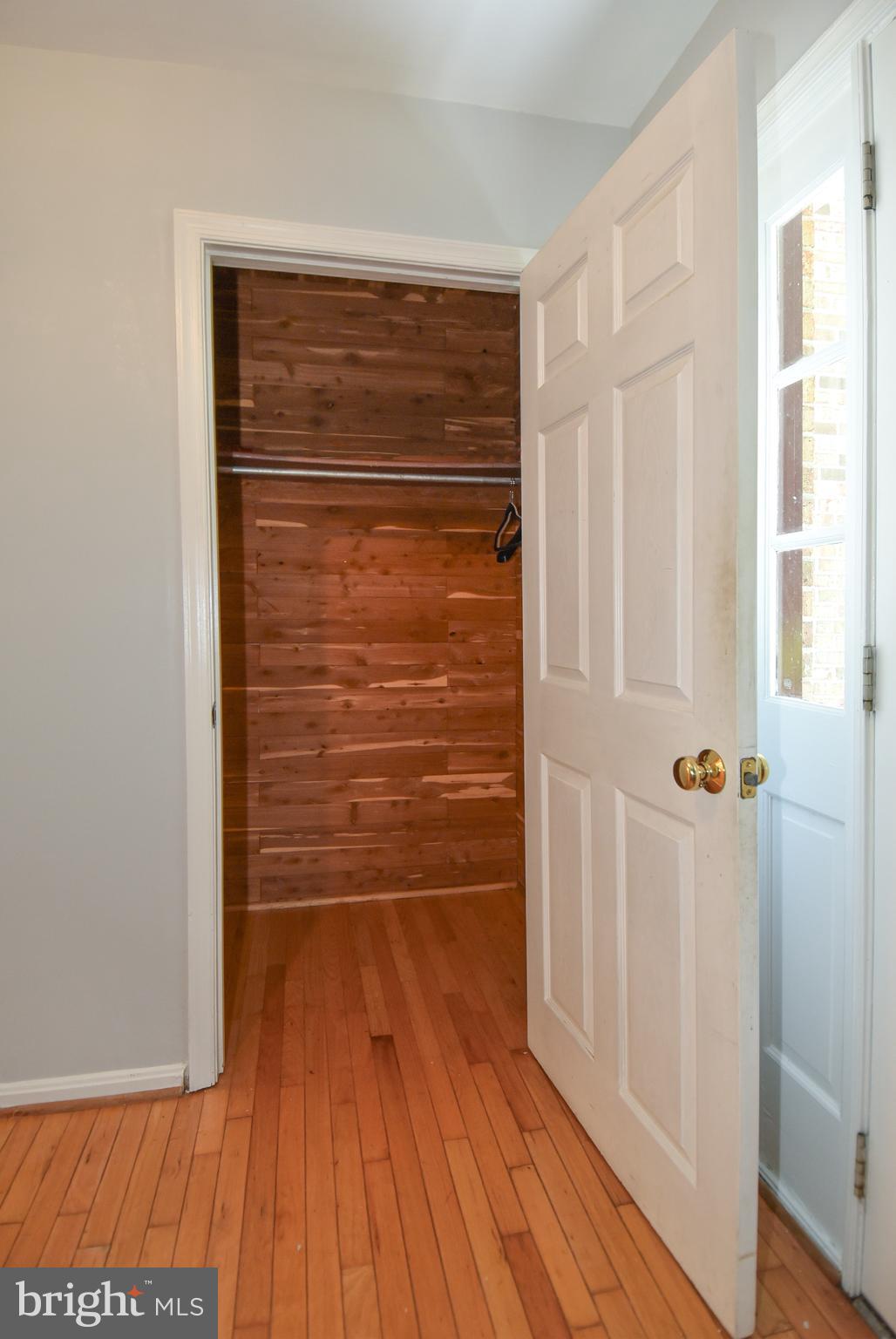 9814 Natick Road Burke, VA 22015 - Photo 6 of 64