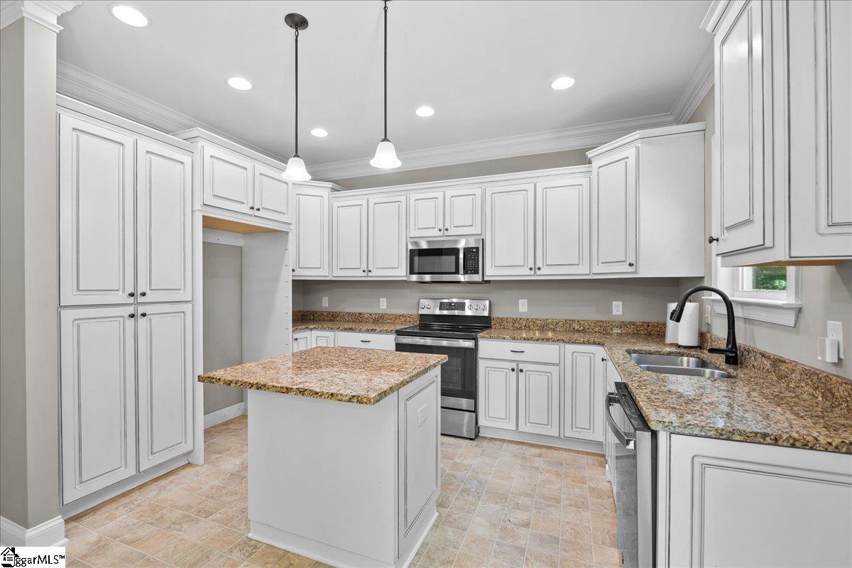 520 Blossom Branch Road Piedmont, SC 29673 - Photo 10 of 21 Gallery Image 10