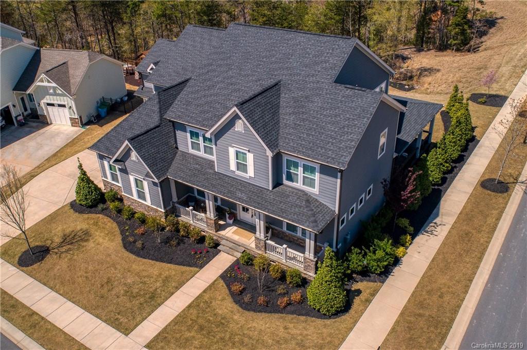 606 Bucks Quarry Court Fort Mill, SC 29708 - Photo 3 of 32 Gallery Image 3
