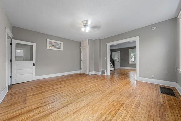 $195,000 | 322 East Vine Street, Mankato, MN 56001