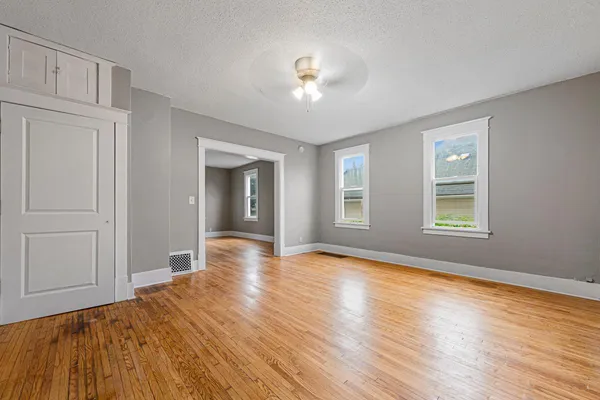 $195,000 | 322 East Vine Street, Mankato, MN 56001