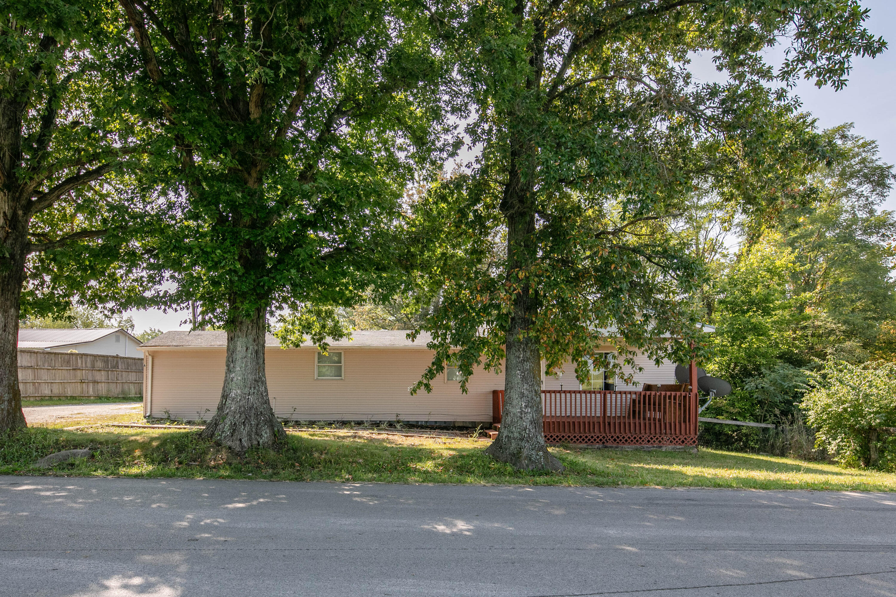 285 East Honaker Road Stamping Ground, KY 40379 - Photo 4 of 9 untitled (2 of 8)