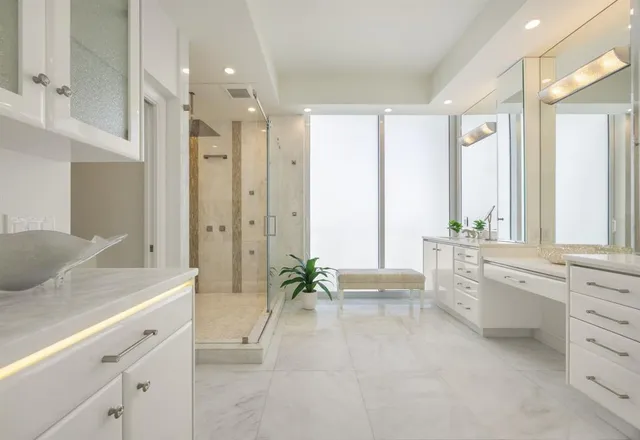 $1,675,000 | 111 Southeast 8th Avenue, Unit PH1701, Fort Lauderdale, FL 33301