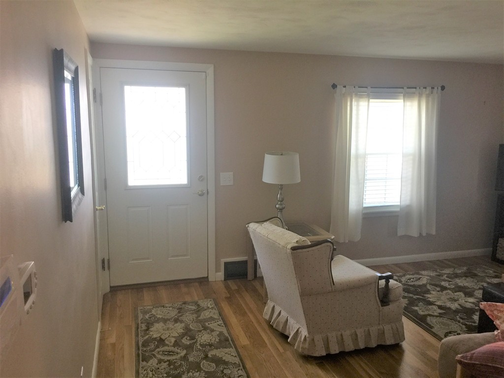 305 El Paso Street Springfield, MA 01104 - Photo 5 of 9 Gallery Image 5