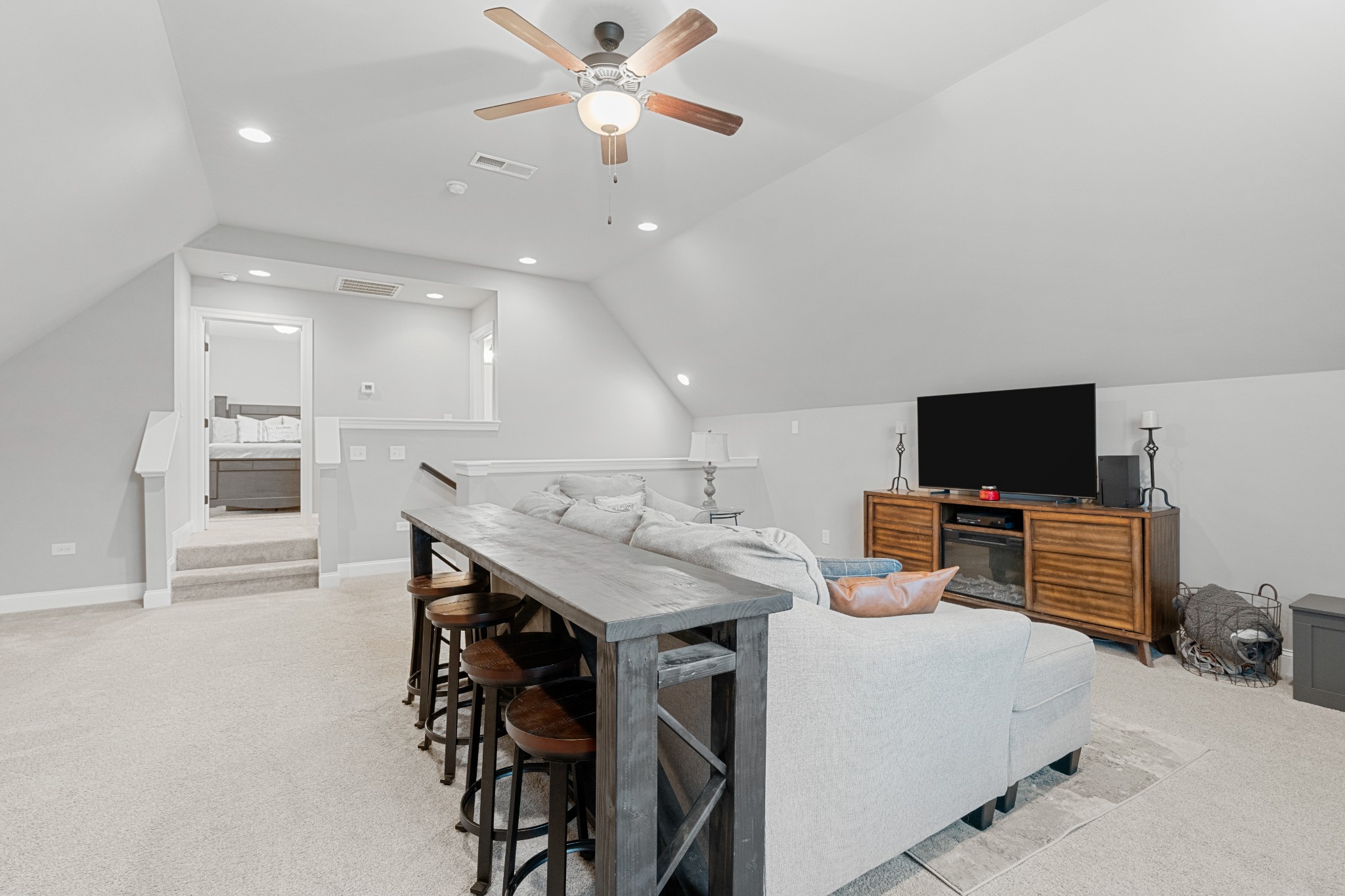 111 Flat Woods Road Lebanon, TN 37090 - Photo 45 of 60 a room with furniture and a flat screen tv